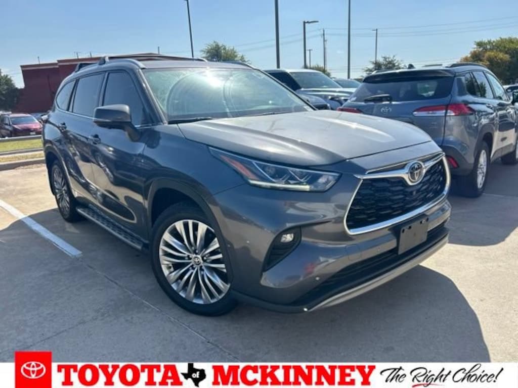 Used 2024 Toyota Highlander Platinum SUV