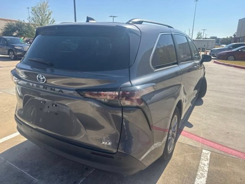 Certified 2025 Toyota Sienna XLE Van Passenger Van
