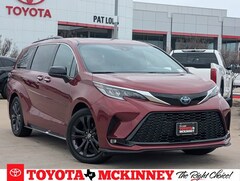2022 Toyota Sienna XSE Van Passenger Van