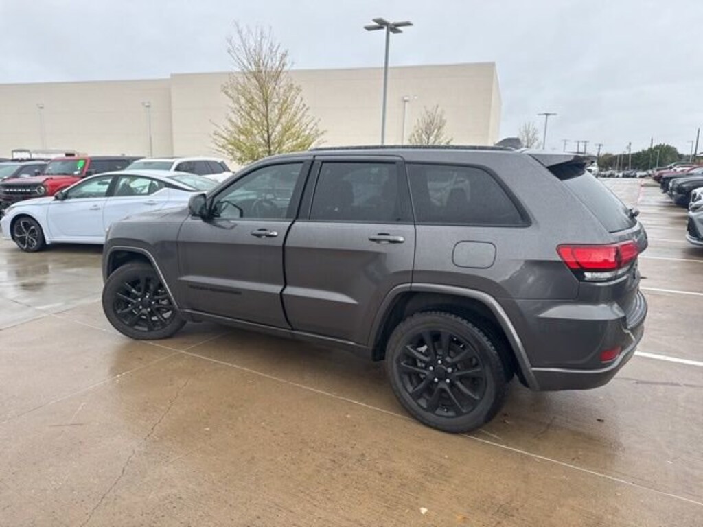 Used 2020 Jeep Grand Cherokee Altitude SUV