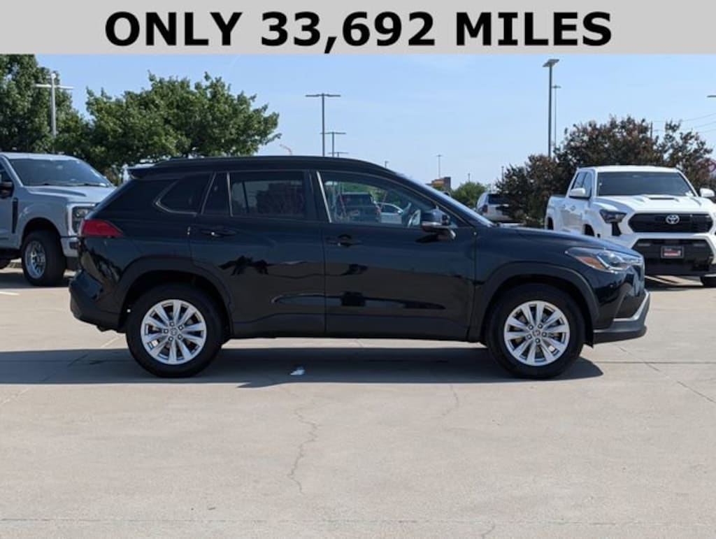 Used 2024 Toyota Corolla Cross LE SUV
