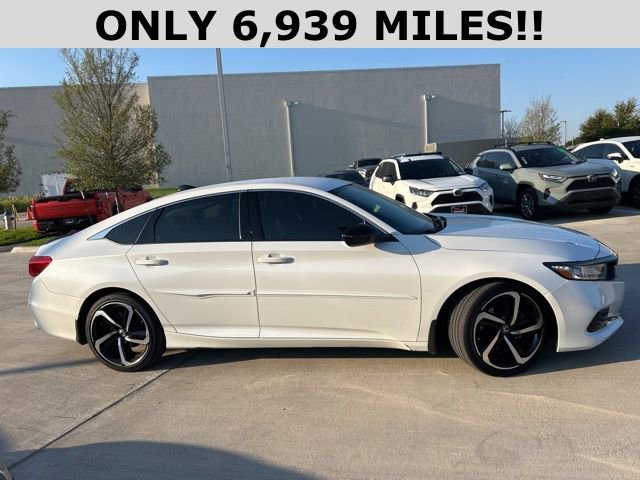 2022 Honda Accord Sport SE photo 2