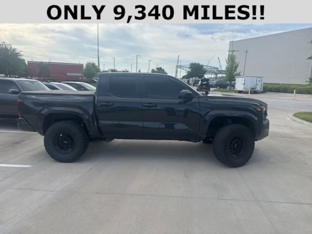 Used 2025 Toyota Tacoma SR5 Truck Double Cab