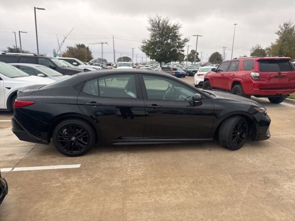 Used 2025 Toyota Camry SE Sedan