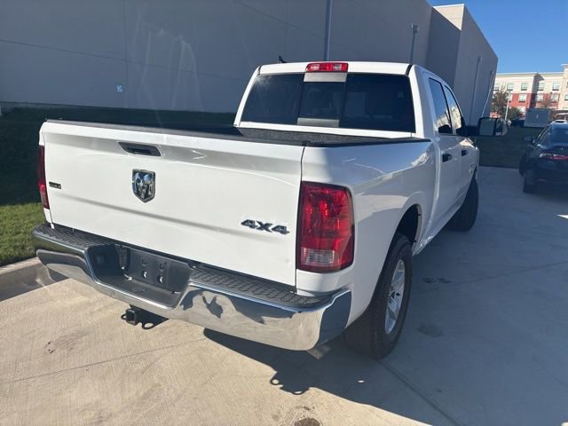 2023 Ram 1500 Classic SLT photo 3