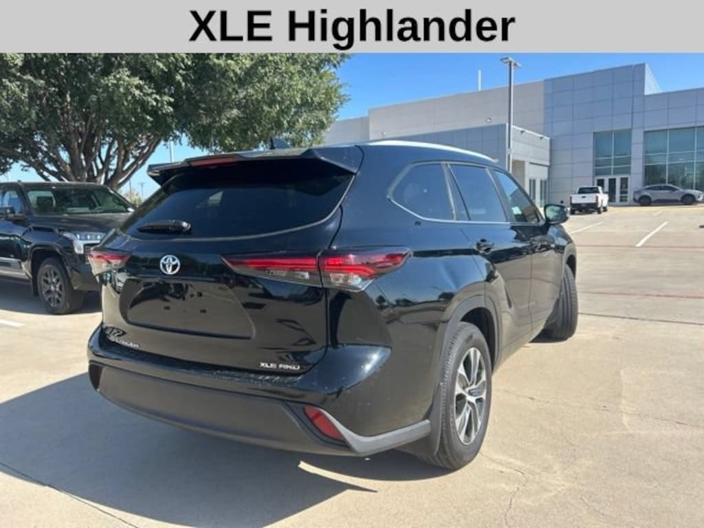 Used 2026 Toyota Highlander XLE SUV