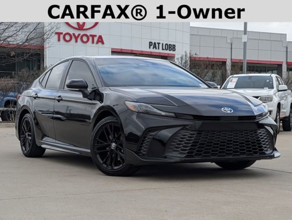 Used 2025 Toyota Camry SE Sedan