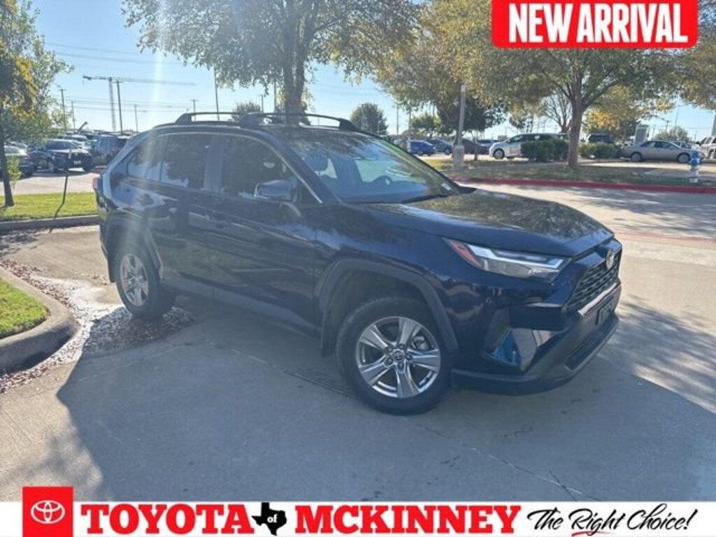 Used 2022 Toyota RAV4 XLE SUV