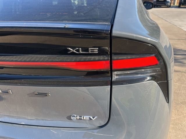 2024 Toyota Prius XLE photo 4