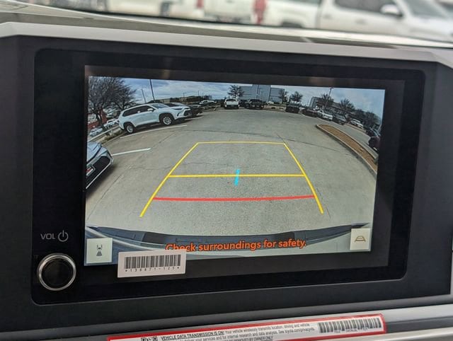 2025 Toyota Tacoma SR5 - Photo 12