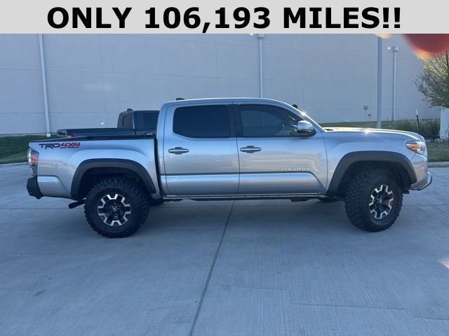 2020 Toyota Tacoma SR5 photo 2