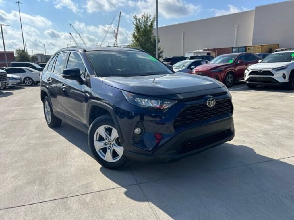 Used 2021 Toyota RAV4 XLE SUV