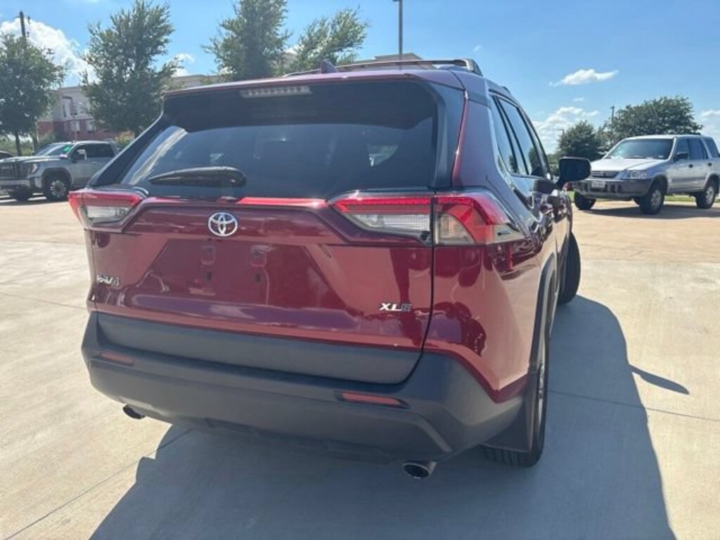 Used 2023 Toyota RAV4 XLE SUV