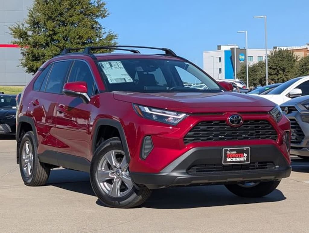 New 2025 Toyota RAV4 XLE SUV
