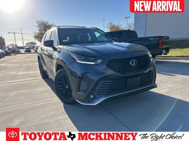2023 Toyota Highlander XSE's photo