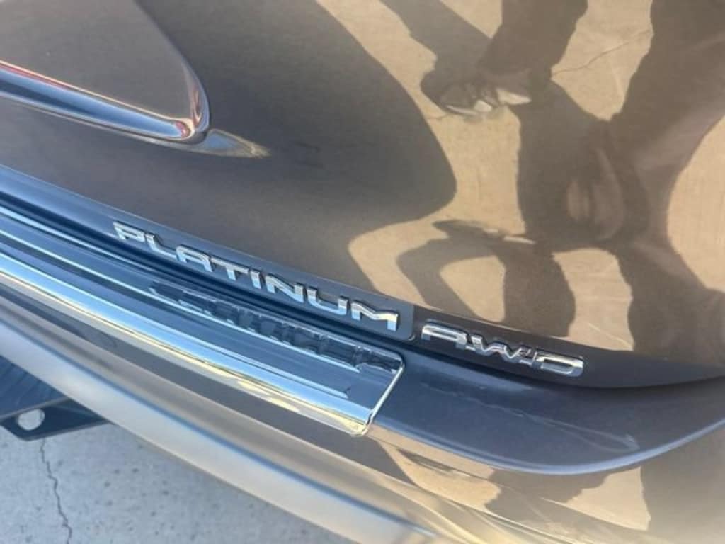 Used 2022 Toyota Highlander Platinum SUV
