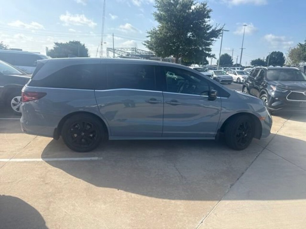 Used 2024 Honda Odyssey Sport Van