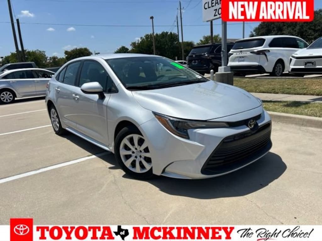 Used 2024 Toyota Corolla LE Sedan