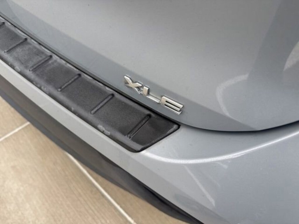 Used 2022 Toyota Highlander Hybrid Bronze Edition SUV