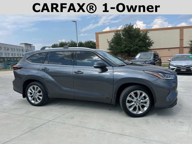 2024 Toyota Highlander Hybrid Limited photo 2