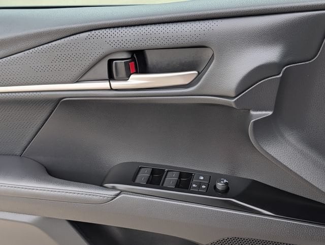 2025 Toyota Camry XSE - Photo 24