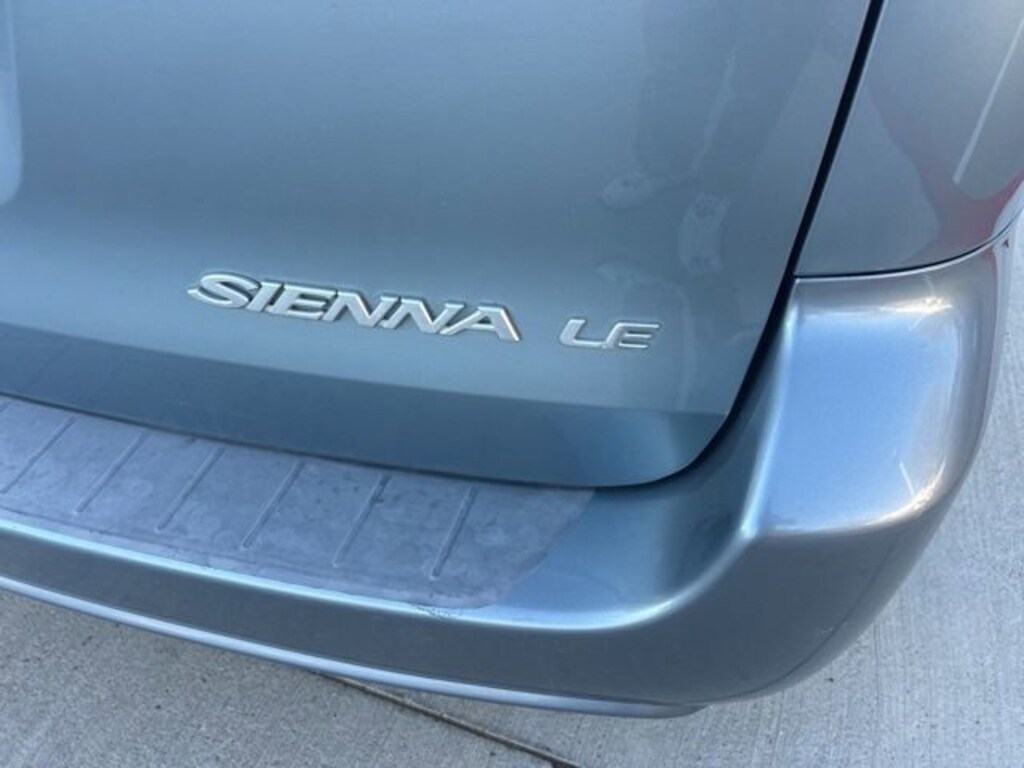 Used 2009 Toyota Sienna LE Van