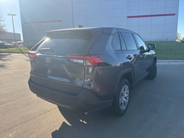 2024 Toyota RAV4 LE photo 3