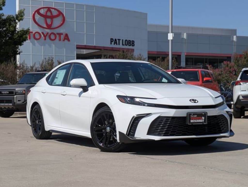 New 2026 Toyota Camry SE Sedan