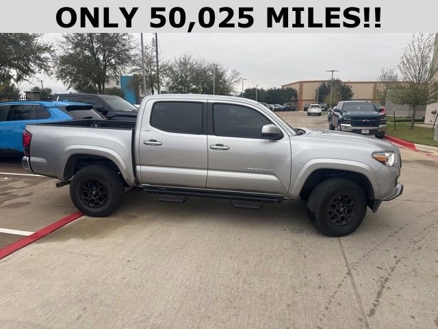 2020 Toyota Tacoma SR5 photo 2