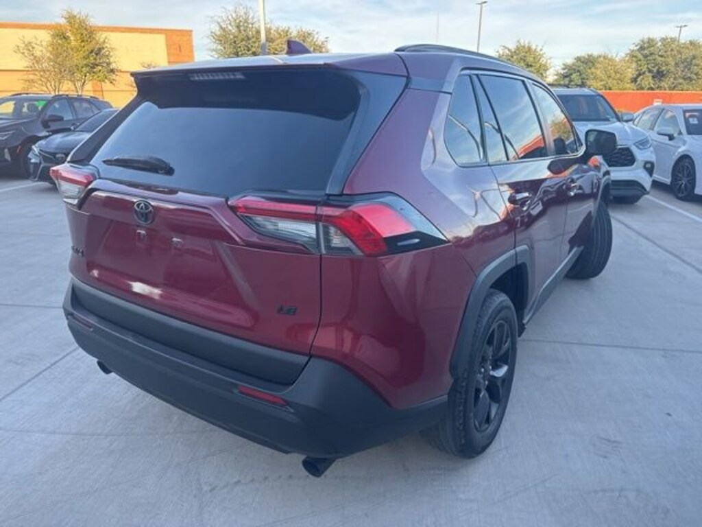 Used 2021 Toyota RAV4 LE SUV