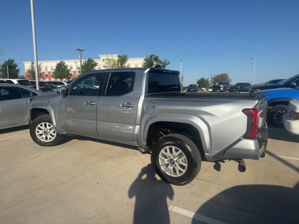 Used 2024 Toyota Tacoma SR5 Truck Double Cab