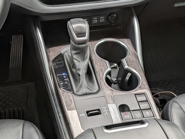 2024 Toyota Highlander Platinum - Photo 14