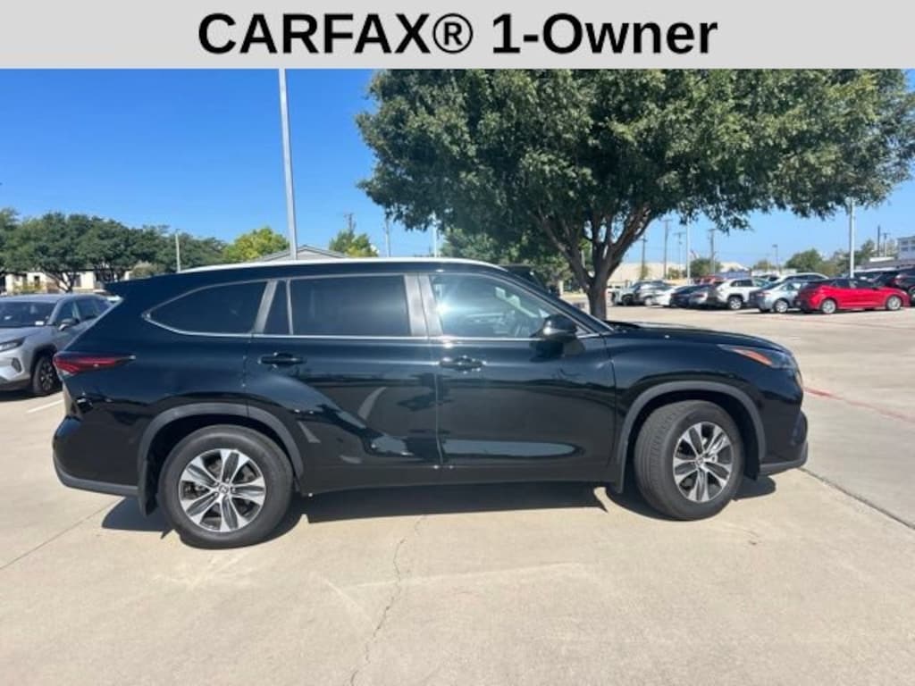 Used 2026 Toyota Highlander XLE SUV