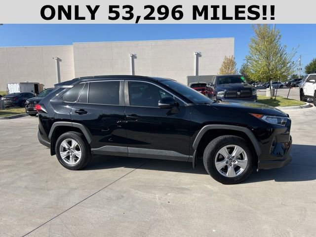 Used 2021 Toyota RAV4 XLE with VIN 2T3W1RFV4MW105673 for sale in Northfield, Minnesota