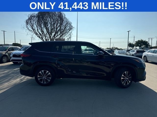 Used 2023 Toyota Highlander XLE with VIN 5TDKDRAH9PS001533 for sale in Mckinney, TX