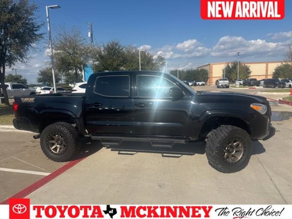 Used 2023 Toyota Tacoma SR Truck Double Cab