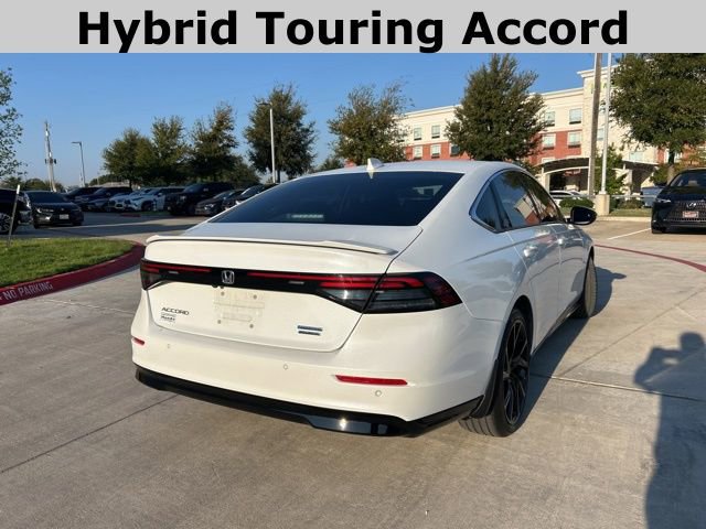 2024 Honda Accord Hybrid Touring photo 3