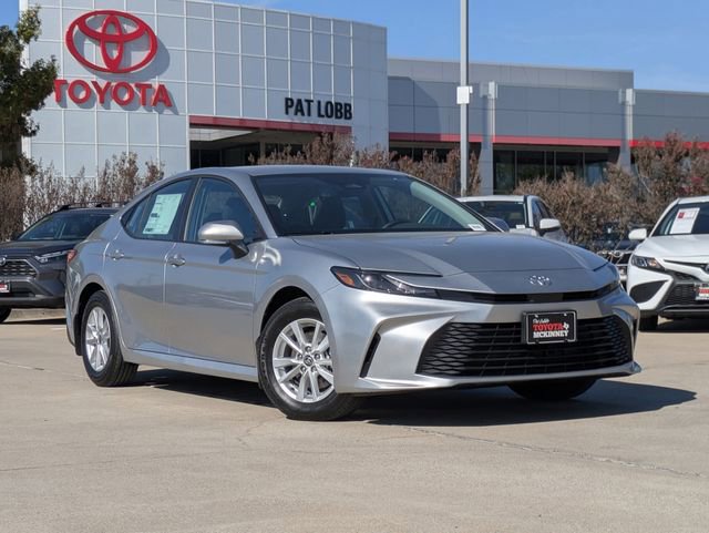 2026 Toyota Camry LE photo 2