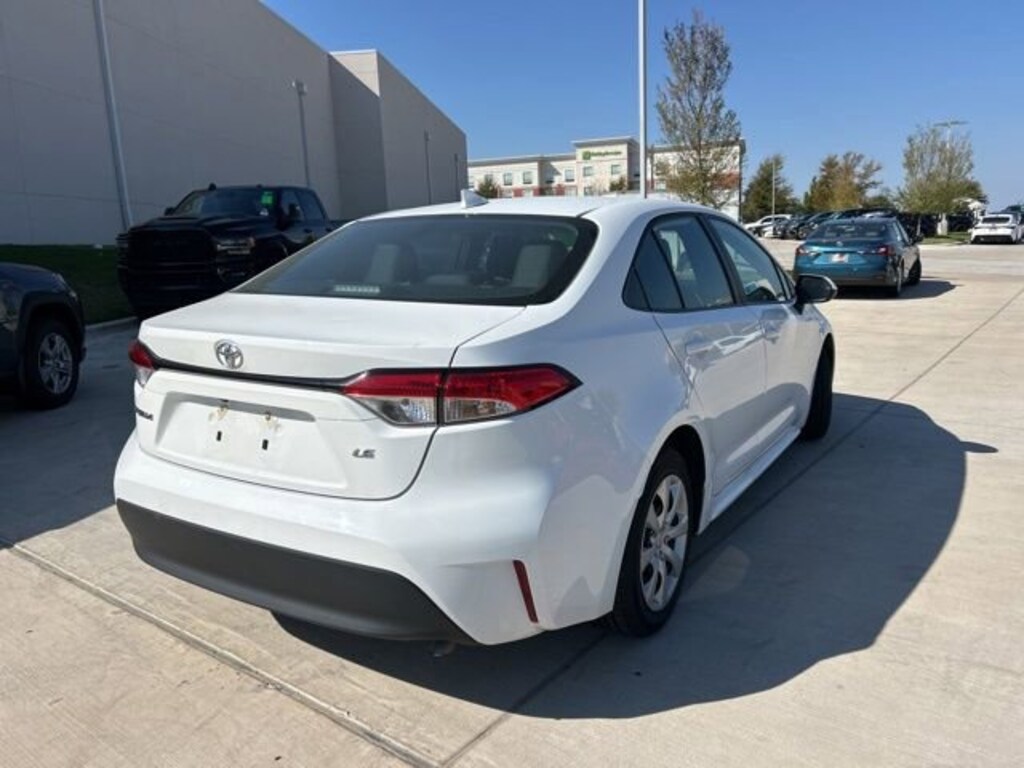 Used 2024 Toyota Corolla LE Sedan