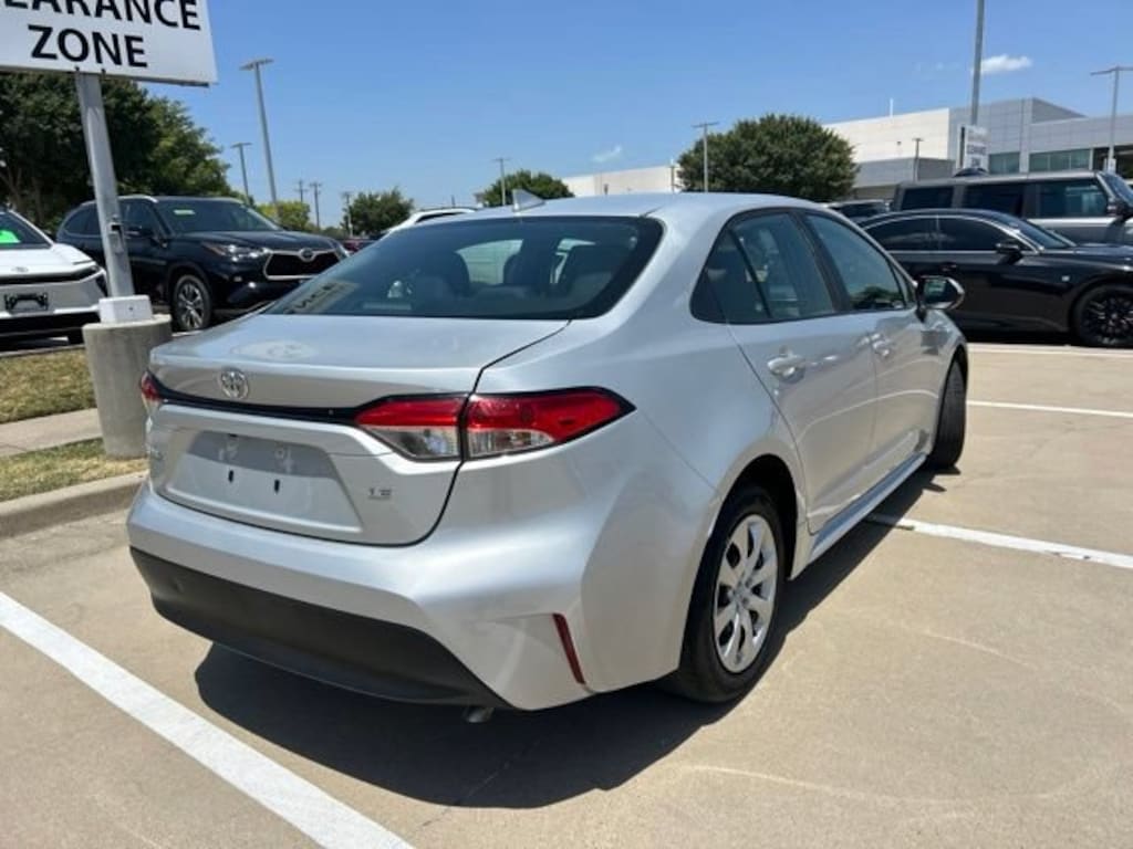 Used 2024 Toyota Corolla LE Sedan