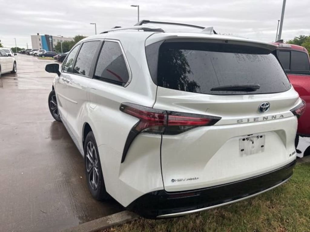 Used 2025 Toyota Sienna Platinum Van Passenger Van