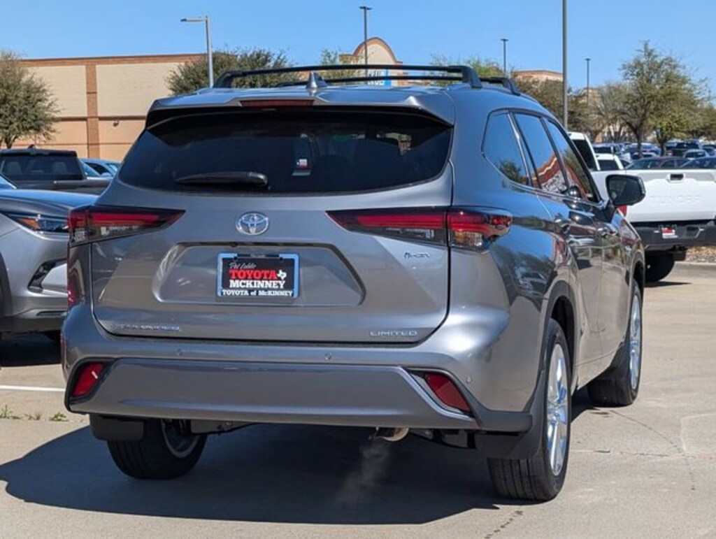 New 2026 Toyota Highlander Hybrid Limited SUV