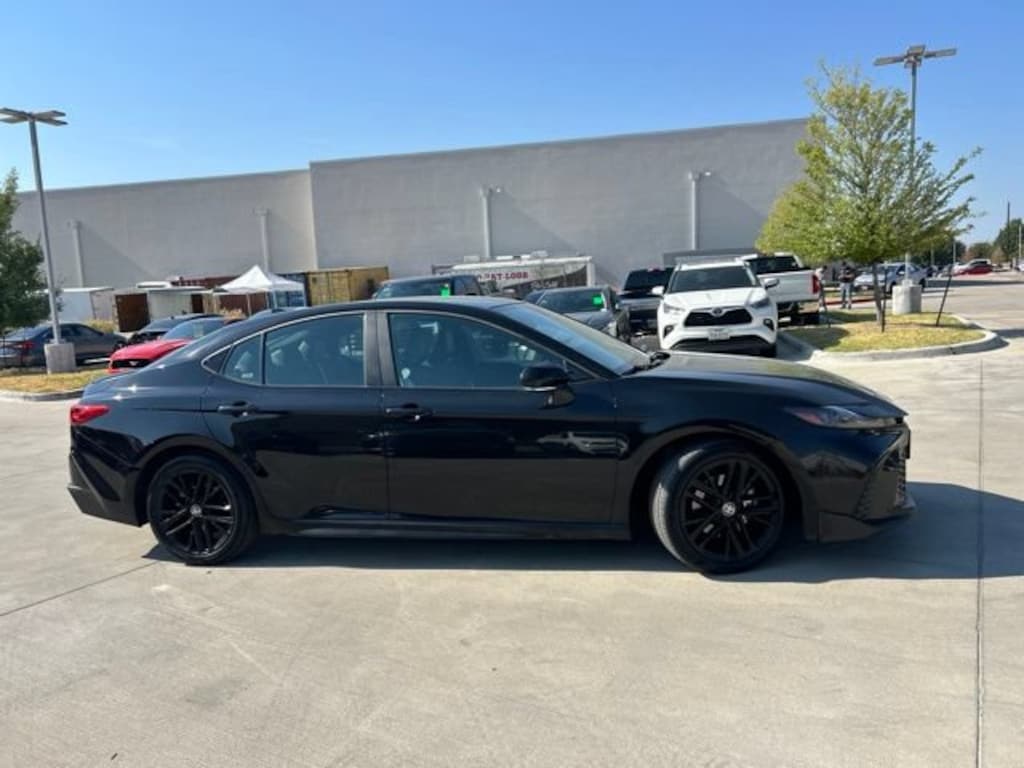 Used 2025 Toyota Camry SE Sedan