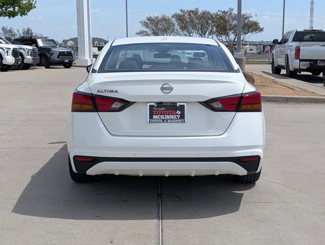 2025 Nissan Altima SV - Photo 7
