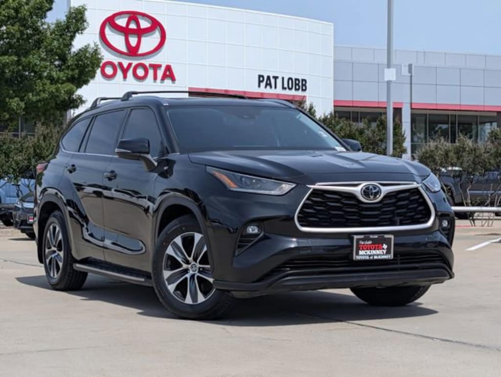 Used 2021 Toyota Highlander XLE SUV