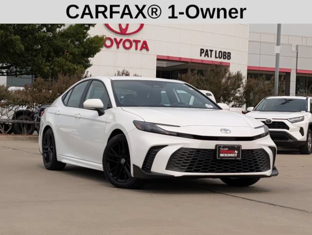 Used 2025 Toyota Camry SE Sedan
