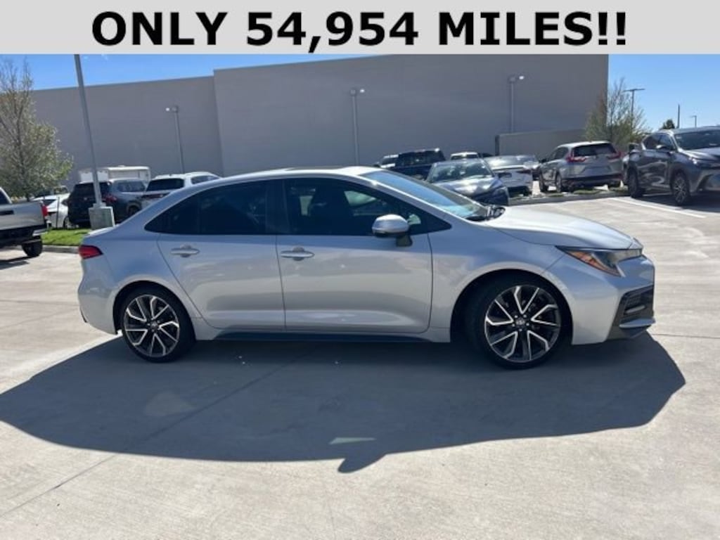 Used 2020 Toyota Corolla SE Sedan