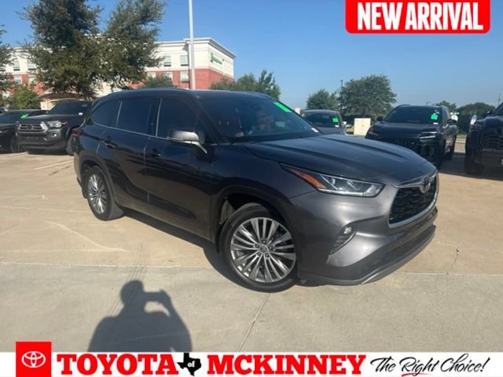Used 2022 Toyota Highlander Platinum SUV