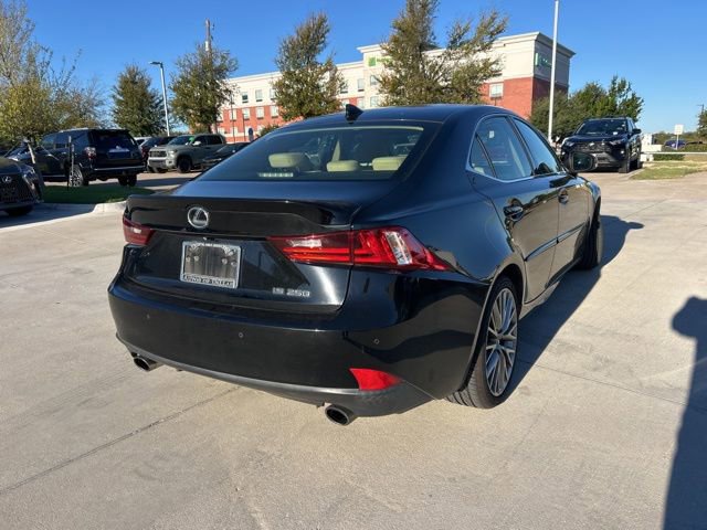 2015 Lexus IS 250 photo 3