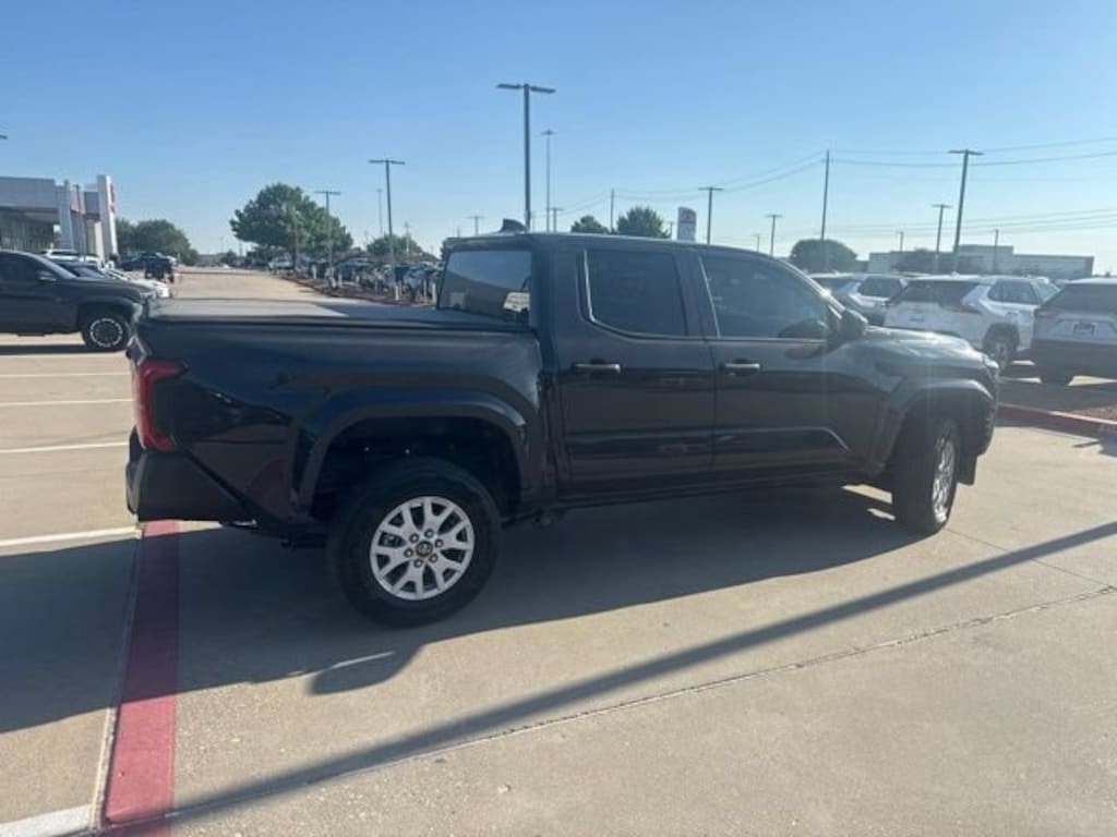 Used 2025 Toyota Tacoma SR Truck Double Cab